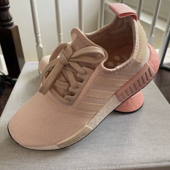 adidas NMD R1 Women’s in sz 6.5 - Picture 2 of 9